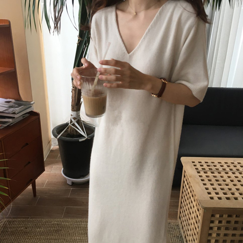 Naiste villane kudumkleit, pikk, kõrge kaelus, pikad varrukad, vaba lõige, kapuutsiga, tänav stiilis