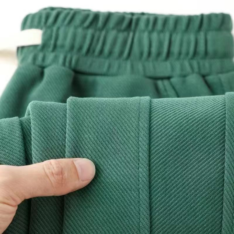 Vīriešu rudens-ziemas brīva piegriezuma sporta bikses ar taisnu piegriezumu, viduklis vidējā, bieza auduma, bambusa šķiedras, elpojošas (viduklis; bieza auduma; bambusa šķiedras; elpojošas)