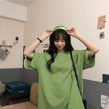 Женска тениска с къс ръкав, свободен силует, кръгло деколте, Milk Silk плат, полиестер ≥95%, едноцветна