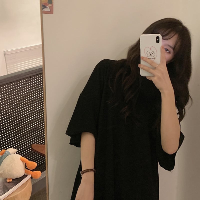 Женска тениска с къс ръкав, свободен силует, кръгло деколте, Milk Silk плат, полиестер ≥95%, едноцветна