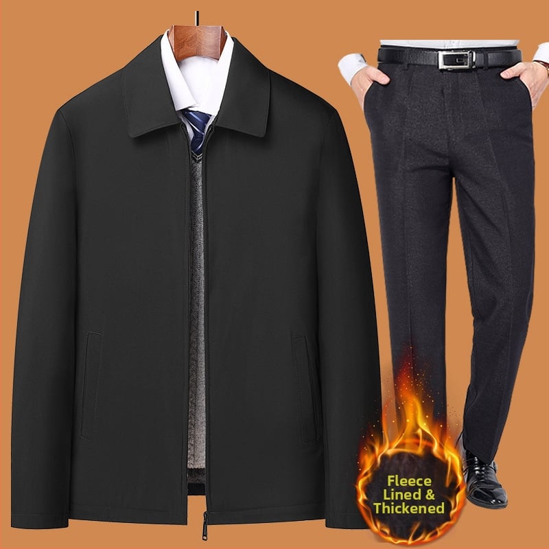 Téli pamut kabát fleece béléssel, vastított kivitel; elülső cipzár; rever gallér; középmagas hossz; idős férfiak számára