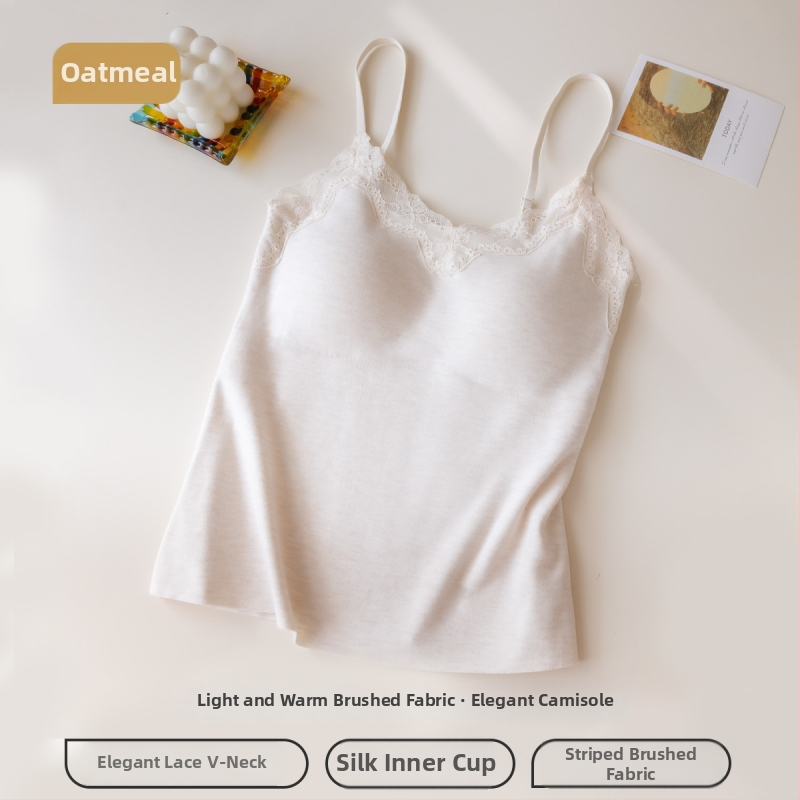 Termālais top ar iebūvētiem krūšu kauliem un spilventiņu, velūra akcentu, kapuce, poliester-elastāna audums, vidējas svara, ķermeņa veidošana