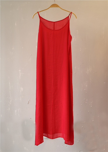 Siidist–puuvillasegu kleit, varrukateta, pikk pendulum-lõikega, etniline retro-stiil, suvi 2023