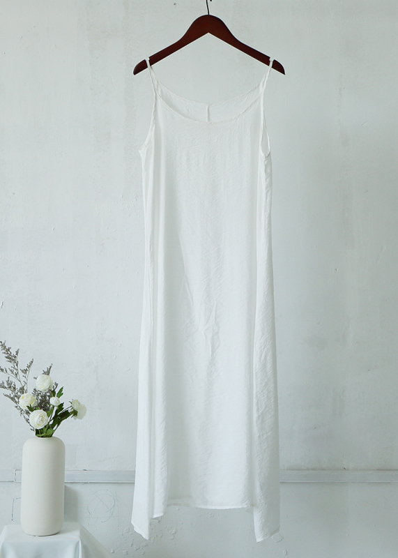 Siidist–puuvillasegu kleit, varrukateta, pikk pendulum-lõikega, etniline retro-stiil, suvi 2023