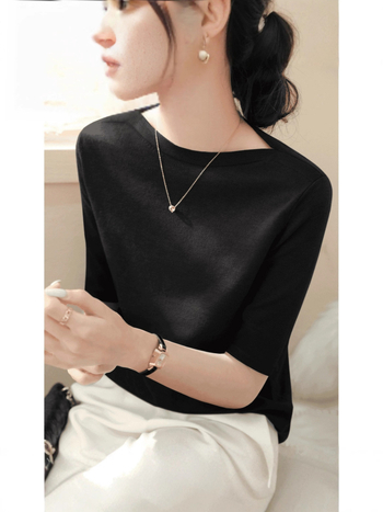 Πουλόβερ-τόπ με 3/4 μανίκια και απλό γιακά; λεπτό πλεκτό ύφασμα από βαμβάκι μερσεριζέ, βισκόζη και νάιλον