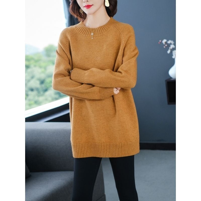 Pulover din amestec lână-poliester, guler rotund, mâneci lungi, croială lejeră