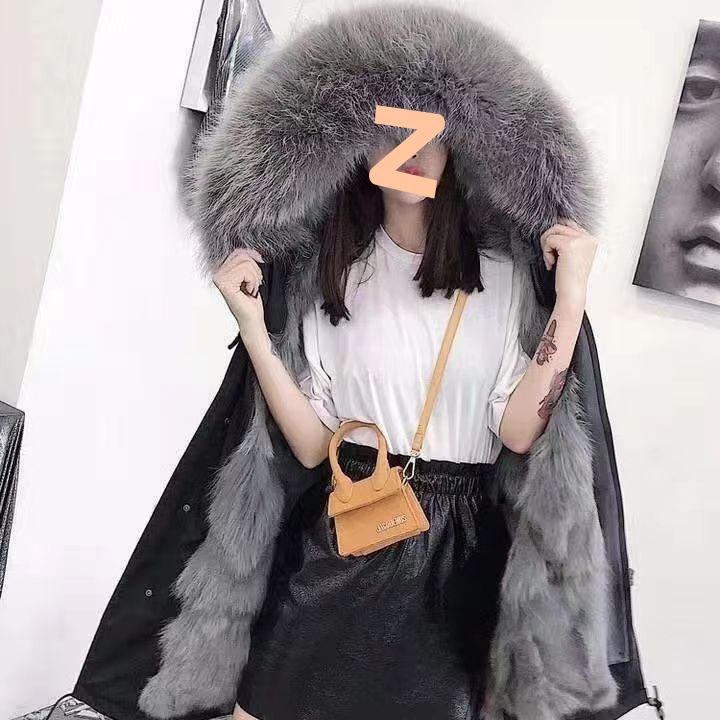 Sievietēm vidēja garuma parka ar noņemamu mākslīgās norkas oderi, ādas ārējais slānis, garie piedurkņi, ziemas kolekcija 2024