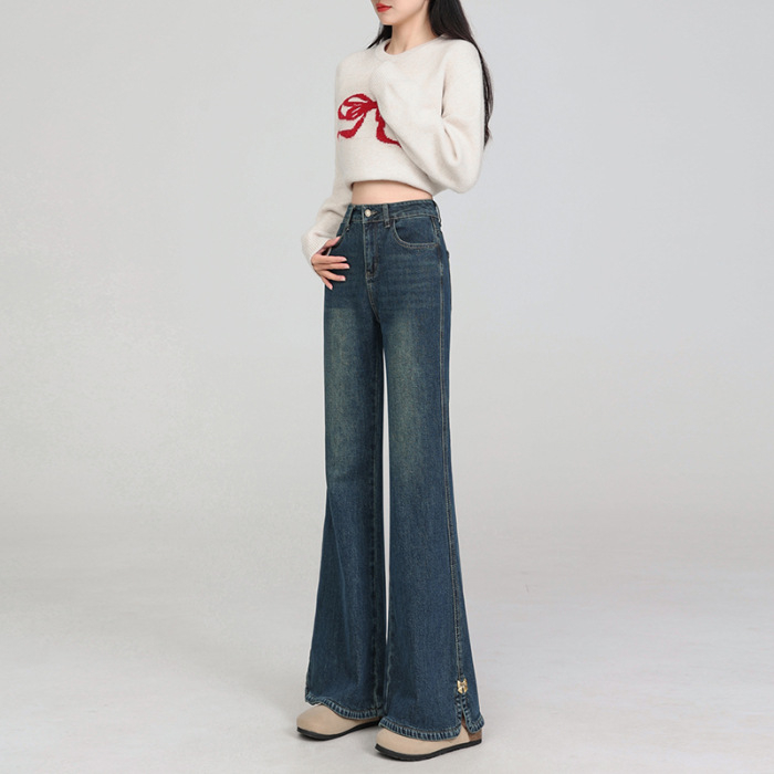 Jean din denim, talie înaltă, ușor evazate, țesătură groasă, bumbac 70–80%