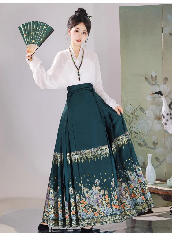 Hanfu suknja s zlatnim uzorkom na crvenom materijalu, tkanina zlatna, poliester 70–80% glavni, 50–70% sekundarni, bojanje na vlakna, jesen 2024