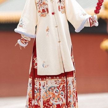 Ženski Hanfu komplet s flis podstavom za zimu, izšiven Ma Mian suknja i top s okruglim izrezom