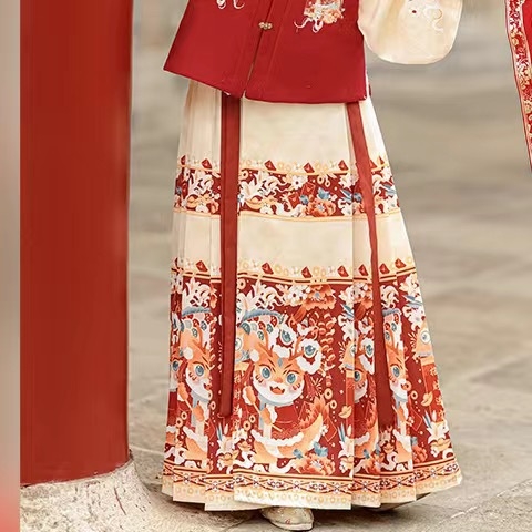 Ženski Hanfu komplet s flis podstavom za zimu, izšiven Ma Mian suknja i top s okruglim izrezom