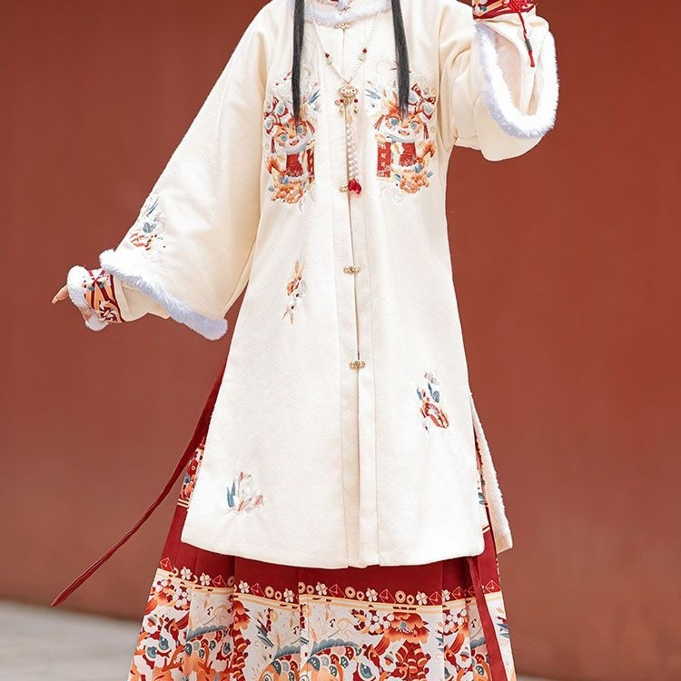 Ženski Hanfu komplet s flis podstavom za zimu, izšiven Ma Mian suknja i top s okruglim izrezom