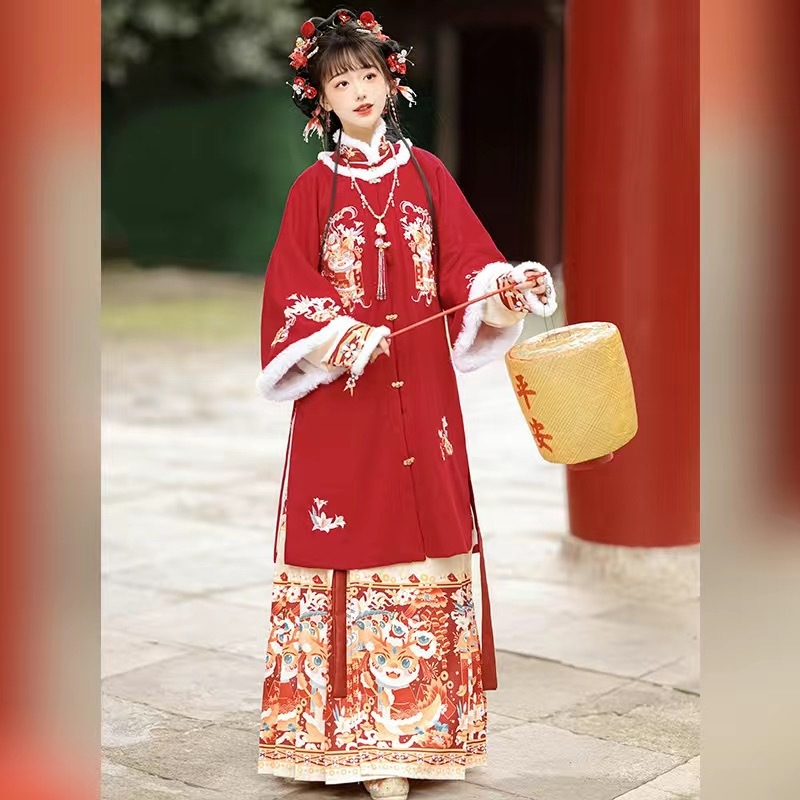 Ženski Hanfu komplet s flis podstavom za zimu, izšiven Ma Mian suknja i top s okruglim izrezom
