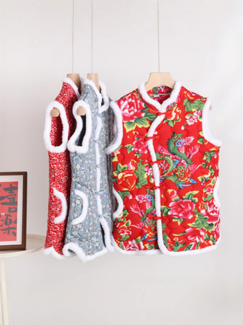 Sieviešu ķīniešu stilā vest ar florālu rakstu, kokvilnas-poliestera audums, Space cotton pildījums, stāvošs apkaklis