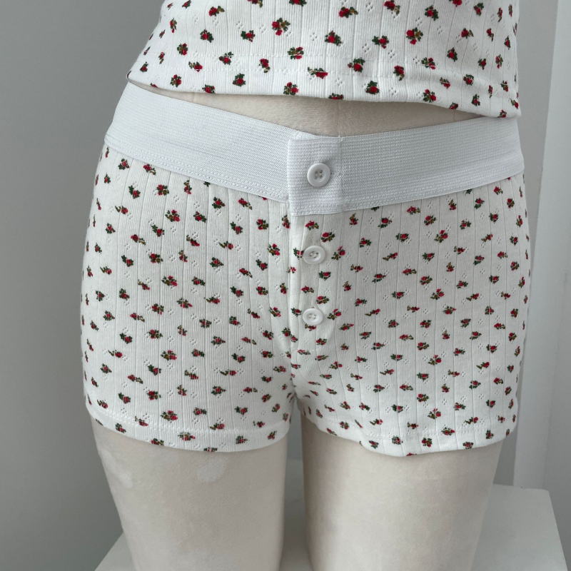 Памучни три четвърти шорти с еластична талия и копчета – ретро стил с прав силует, лято 2024