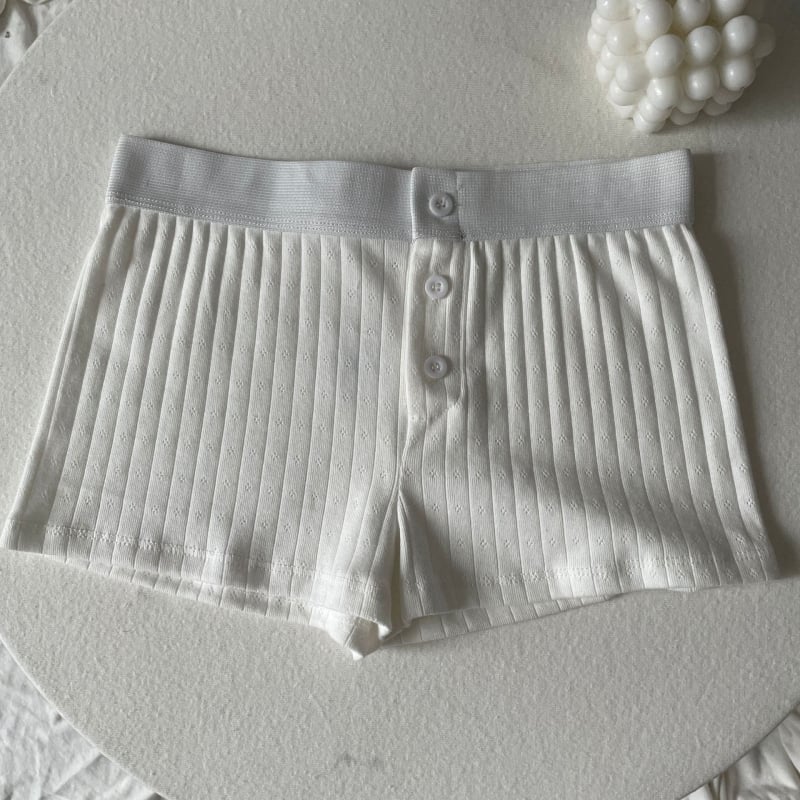 Памучни три четвърти шорти с еластична талия и копчета – ретро стил с прав силует, лято 2024