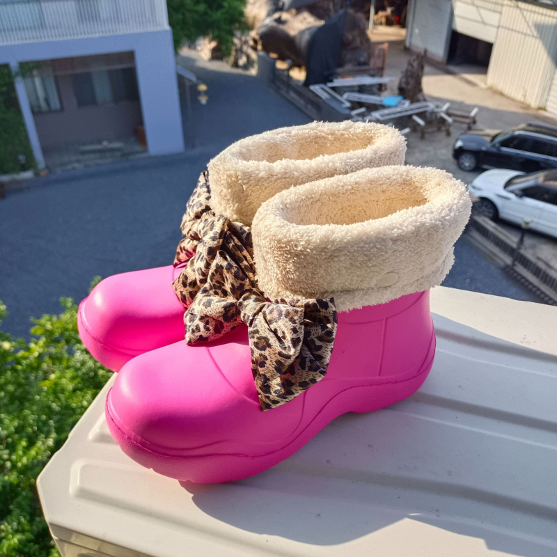 Ženske vodootporne čizme za snijeg s protukliznom potplatom i toplom podstavom, srednje visine potkoljenice, debela potplata