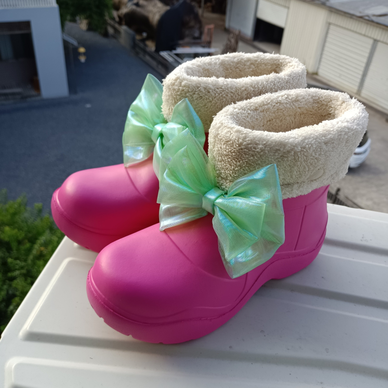 Ženske vodootporne čizme za snijeg s protukliznom potplatom i toplom podstavom, srednje visine potkoljenice, debela potplata