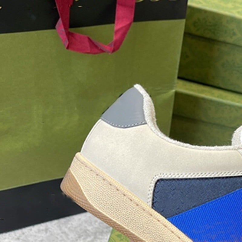 Unisex retro ādas sneakers ar nolietota izskata, augšējā daļa no dabīgās ādas, iekšējā zole no dabīgās ādas, gumijas zole, priekšējā šņorēšana, zemais siluets