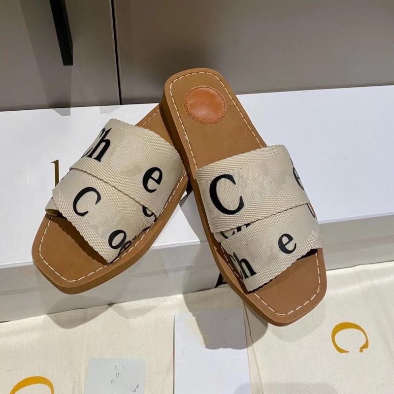 Сандали с един презрамък, мрежеста горна част, гумена подметка, плосък ток, подходящи за плаж, лято 2025