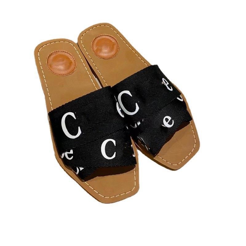 Сандали с един презрамък, мрежеста горна част, гумена подметка, плосък ток, подходящи за плаж, лято 2025