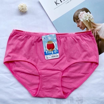 Sieviešu kokvilnas biksītes Sakura, elpojoša adījuma, vidēja vidukļa augstums, 50s audums, kokvilnas saturs 90–95%