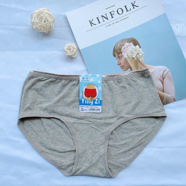 Sieviešu kokvilnas biksītes Sakura, elpojoša adījuma, vidēja vidukļa augstums, 50s audums, kokvilnas saturs 90–95%