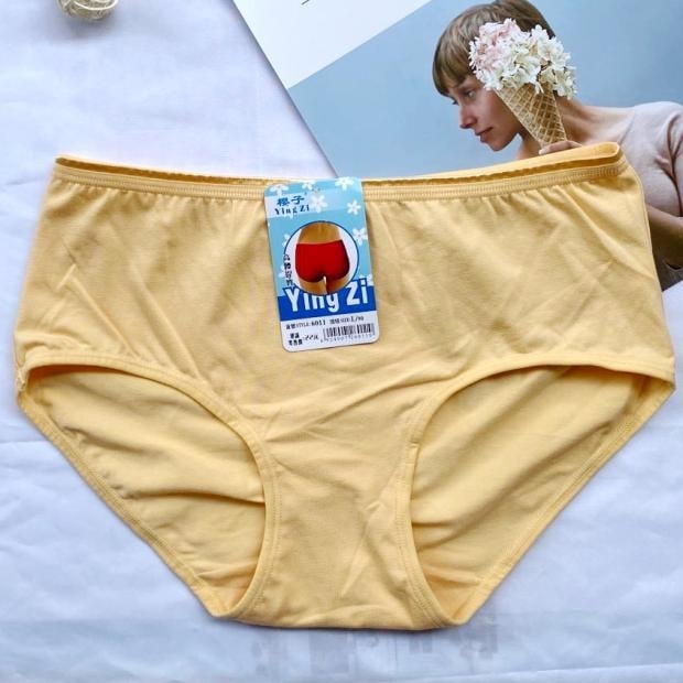 Sieviešu kokvilnas biksītes Sakura, elpojoša adījuma, vidēja vidukļa augstums, 50s audums, kokvilnas saturs 90–95%