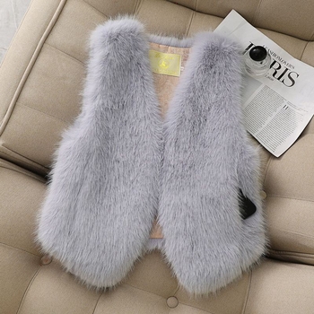 Vesta din blană de vulpe, lungime ultra-scurtă, decolteu în V, iarna 2025, stil surorile regale