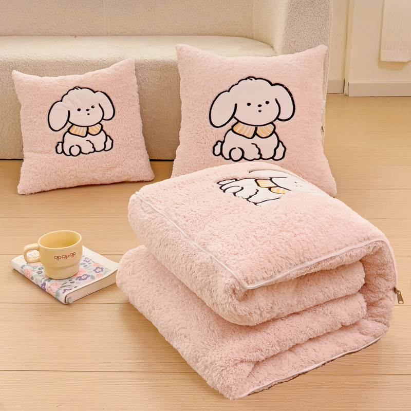 Plišan jastuk s navlakom, punjenje od poliester vlakana, motiv crtanog filma, jednostavan i moderan stil