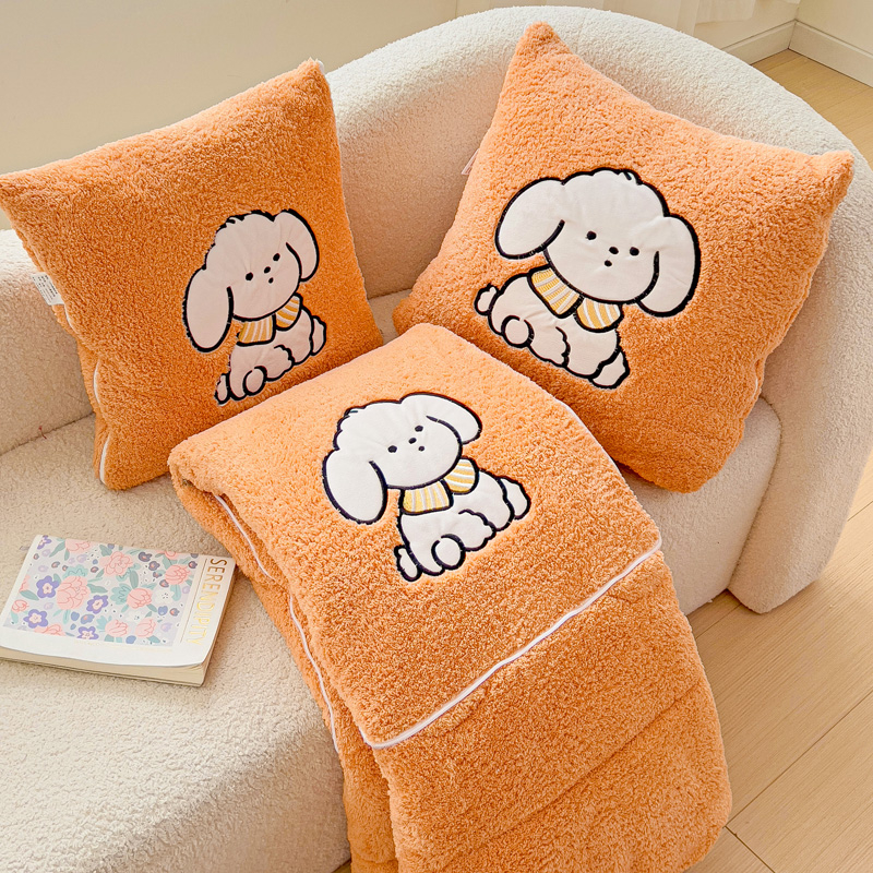 Plišan jastuk s navlakom, punjenje od poliester vlakana, motiv crtanog filma, jednostavan i moderan stil