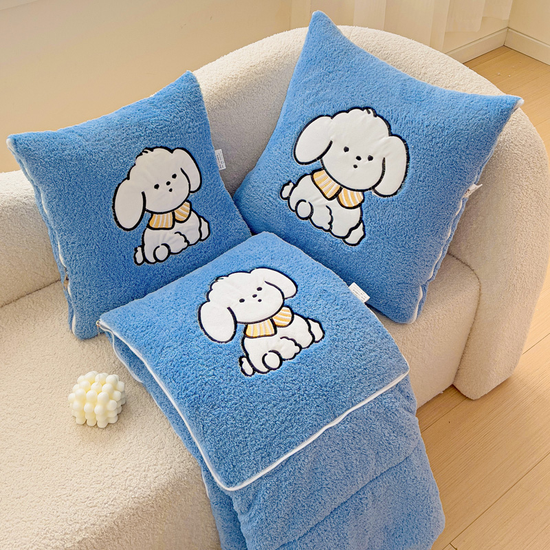 Plišan jastuk s navlakom, punjenje od poliester vlakana, motiv crtanog filma, jednostavan i moderan stil