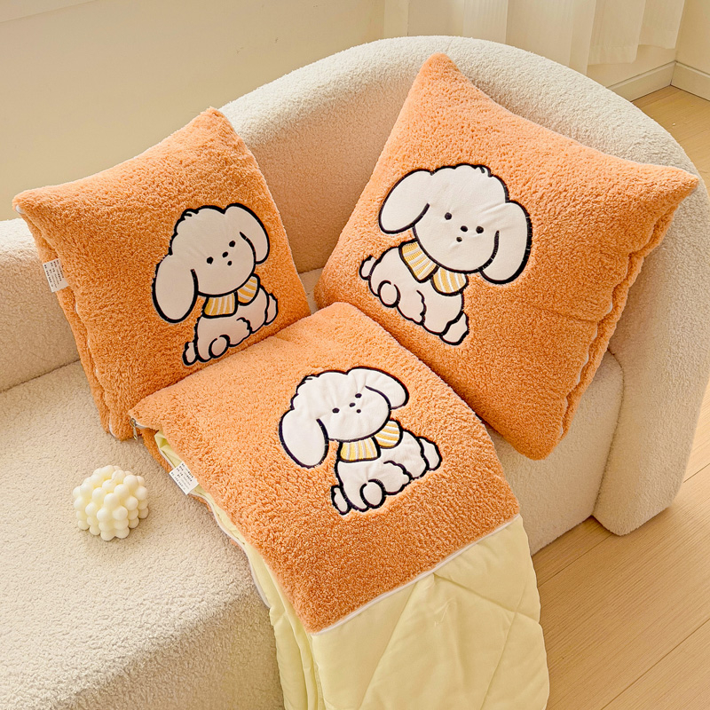 Plišan jastuk s navlakom, punjenje od poliester vlakana, motiv crtanog filma, jednostavan i moderan stil