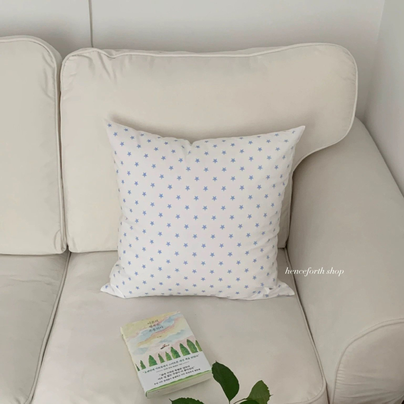 Jastučnica od pliša s PP pamuk punjenjem; jedinstven dizajn; tiskana tkanina; moderni minimalistički stil; mogućnost prilagodbe.