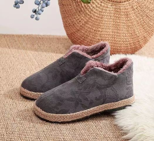 Naiste Pekingi audekli jalanõud tikandiga, sisistus kunstliku lühikese karusnahaga, etnilise stiiliga, ülemine materjal kanvas, tald veiseliha kõõluse, ümargune varvas, lame kand