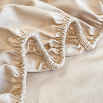 Cearșaf cu elastic – 100% bumbac, greutate 1500–2000 g, densitatea țesăturii 133×76, 40‑count țesătură, imprimare și vopsire reactive