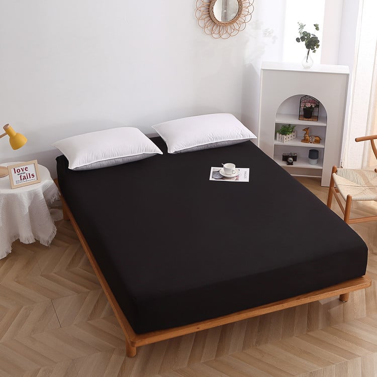 Bijeli elastični plašt za krevet s TPU, vodootporan, brušena površina, zaštita od procuravanja