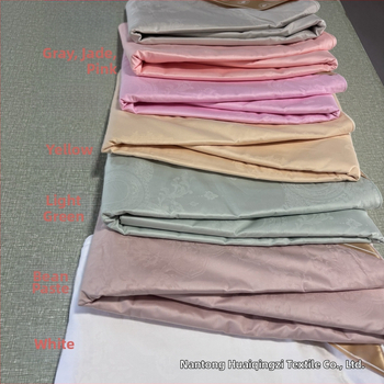 Paplanhuzat – 100% pamut, jacquard szövés, egyszínű minta, reaktív nyomtatás és festés, szövet tömege 1000–1500 g