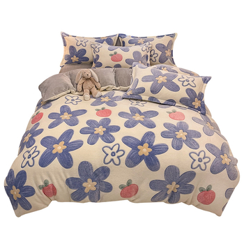 Paplanhuzat cartoon mintával, twill szövés, reaktív nyomtatás és festés, tejfleece anyag