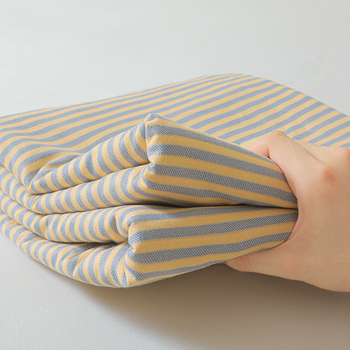 No 100% kokvilnas 3-dielu gultasveļas komplekts, antibakteriāls un visu sezonu izmantošanai, reaktīvā krāsošana, auduma blīvums 133x72