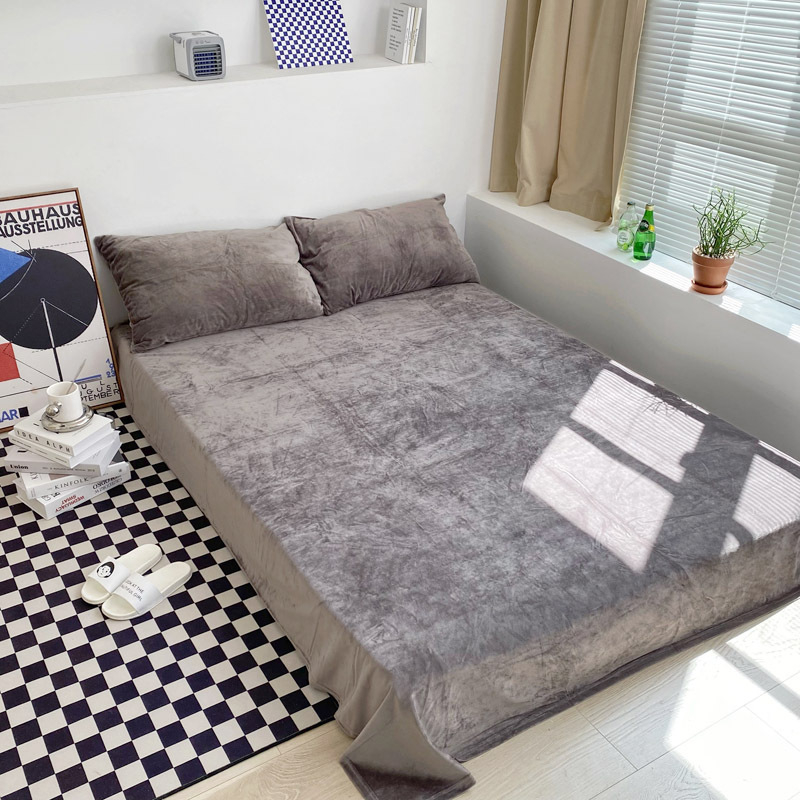 Japānas stilā samta gultas palags ar gumiju – vienkāršs audums, reaktīvā krāsošana, svars 1000–1499 g