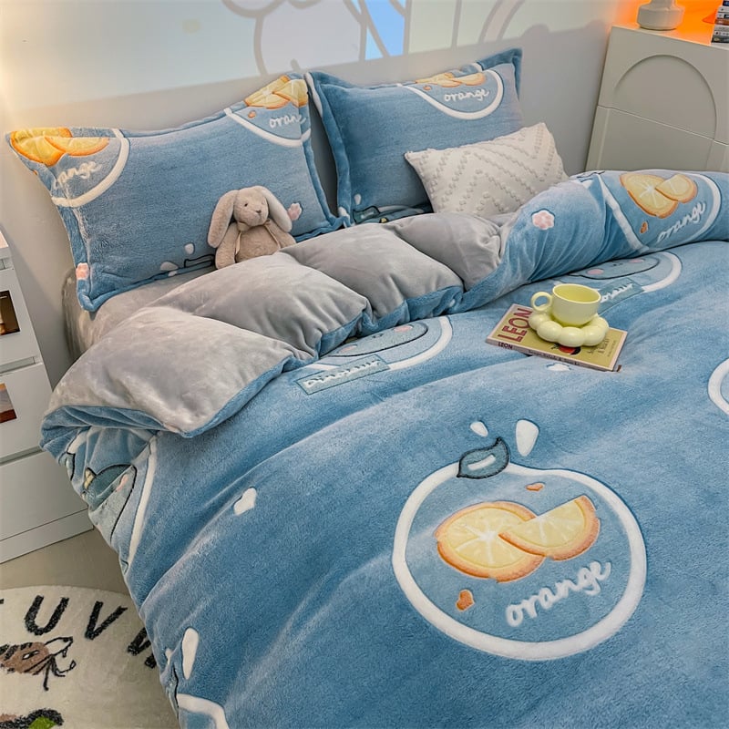 Tej velúr ágyneműhuzat, twill szövés, reaktív nyomtatás, karikatúra minta, súly kevesebb mint 300 g