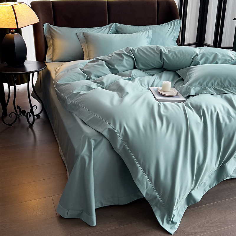 Guļas lakats no garām šķiedrām kokvilnas satīna, ar reakcijas krāsošanu, visu gadalaiku lietošanai