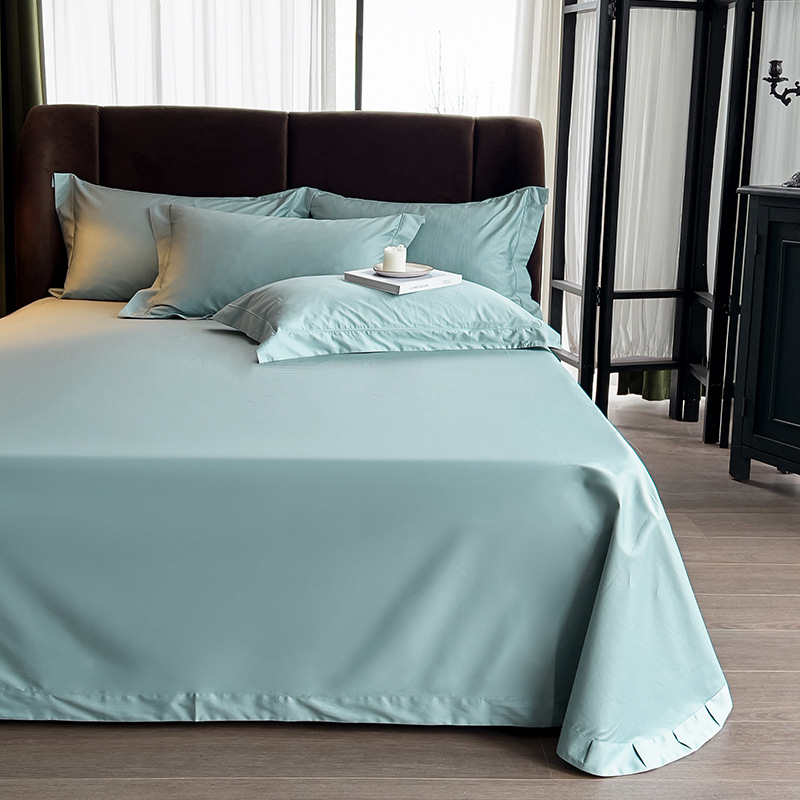 Guļas lakats no garām šķiedrām kokvilnas satīna, ar reakcijas krāsošanu, visu gadalaiku lietošanai