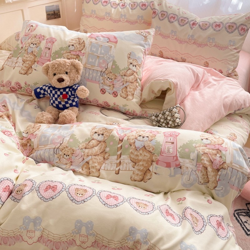 Četra gabalu guļamistabas komplekts no mazgātas kokvilnas, zīmējums ar dzīvniekiem, reaktīvā druka un birstētais audums, 40-count, svars 2000–2500 g