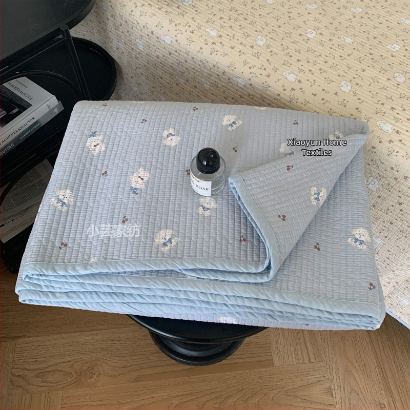 Kokvilnas tatami gultas pārklājuma komplekts, trīs vienības, svītrainas, Twill audums, reaktīvā drukāšana un krāsošana, mīksts pretslīdēšana, biezināts