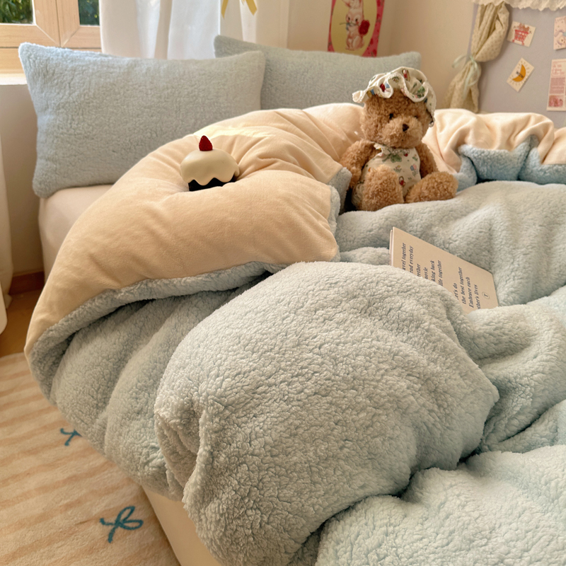 Sherpa ziemas četrdaļīgs gultas veļas komplekts – saglabā siltumu, iekļauj segas pārklāju, palagu un spilvenu vāciņus