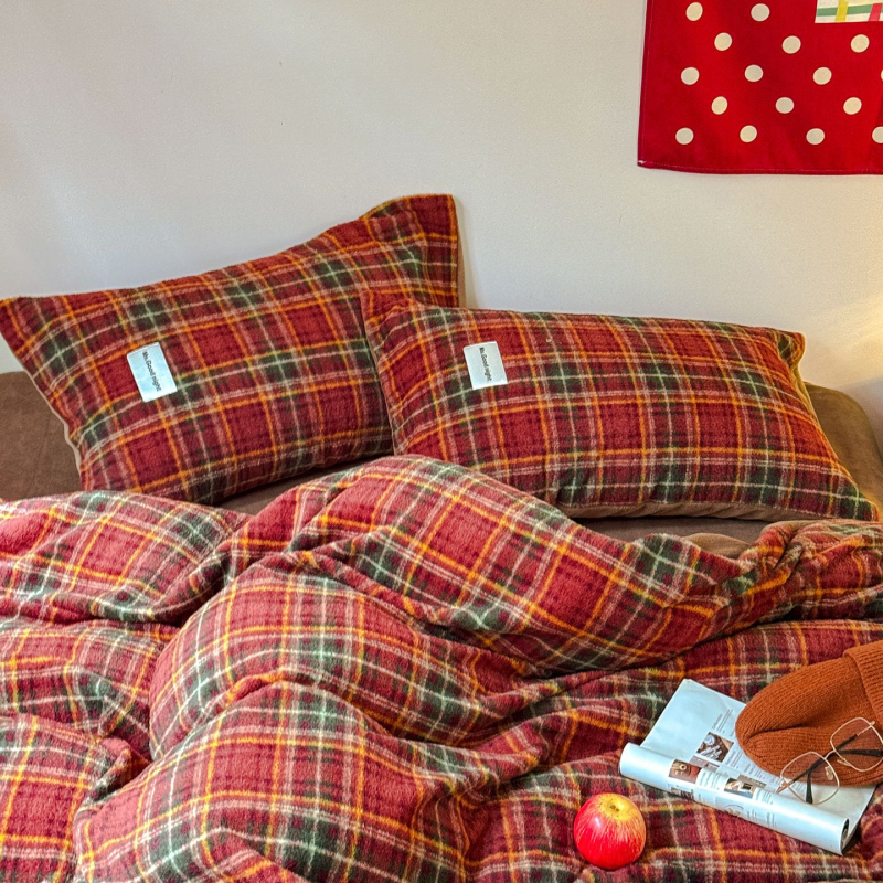 Četru daļu gultas komplekts ar Milk Velvet, abpusējs, svītru raksts, retro stils, svars 2500-3000 g