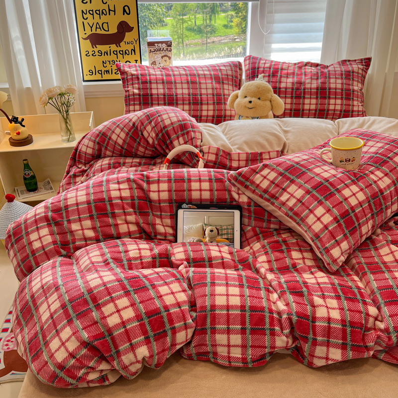 Milk velvet četrdaļīgs gultas komplekts, Muji stils, antistatiskas īpašības, raksts svītras vai kvadrāti