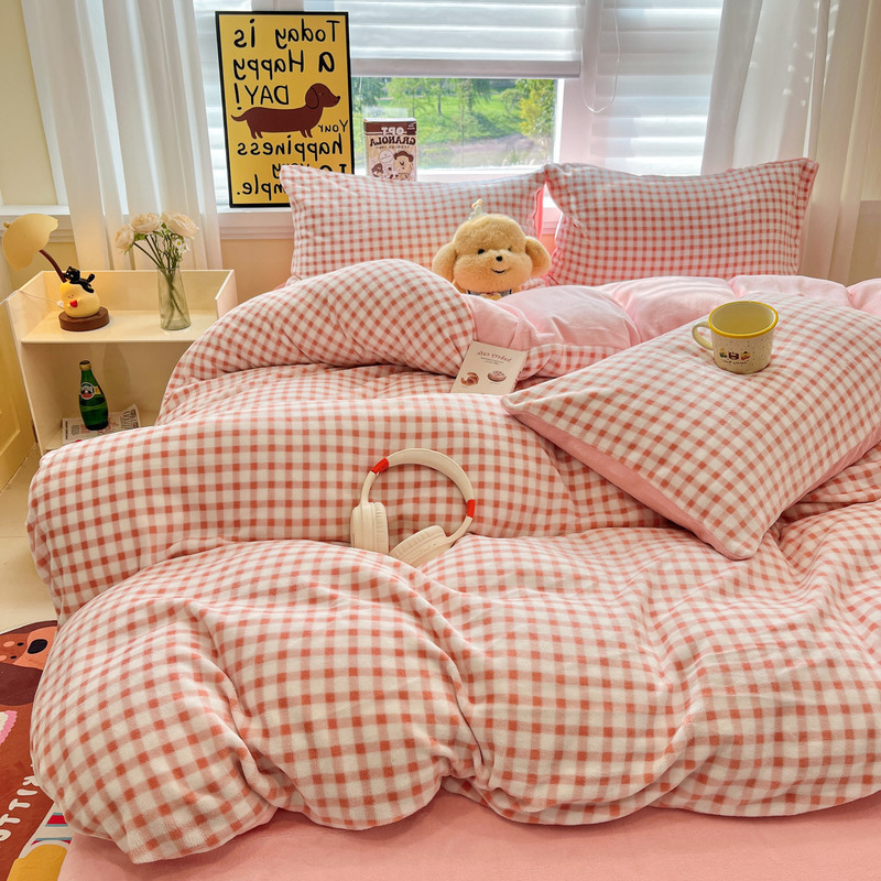 Milk velvet četrdaļīgs gultas komplekts, Muji stils, antistatiskas īpašības, raksts svītras vai kvadrāti